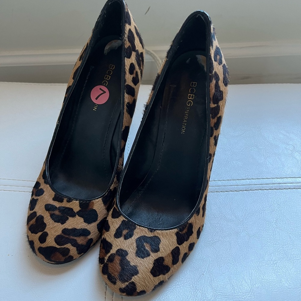 BCBGeneration leapard print real cow fur wedge shoes 6.5